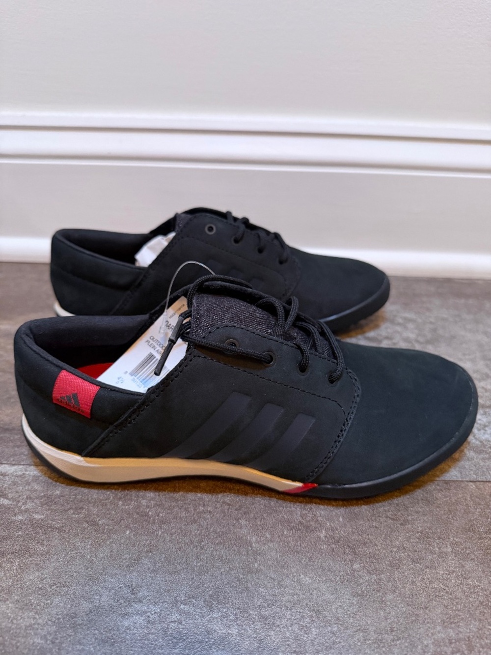 Adidas Daroga Sleek